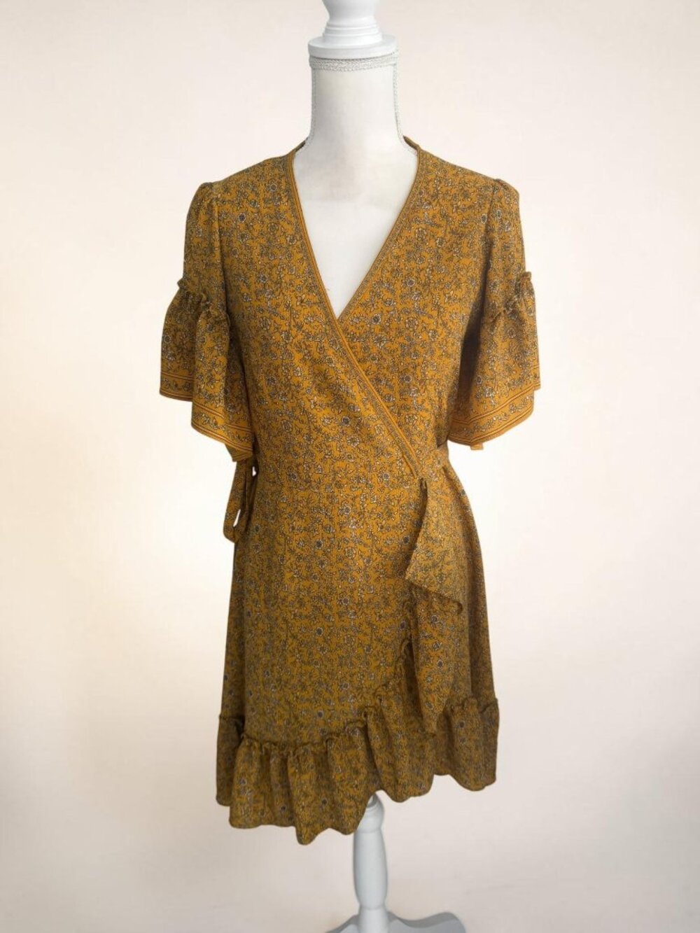 MAX STUDIO Marigold Floral Yellow Wrap Dress Size Medium